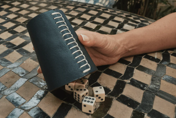 How to play Liar's Dice (Cacho/Dudo).